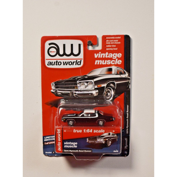 Auto World Vintage Muscle 1974 Plymouth Road Runner Diecast Car R3 Version B